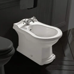 Retro Back-To-Wall Bidet | Old Fashioned Bathrooms