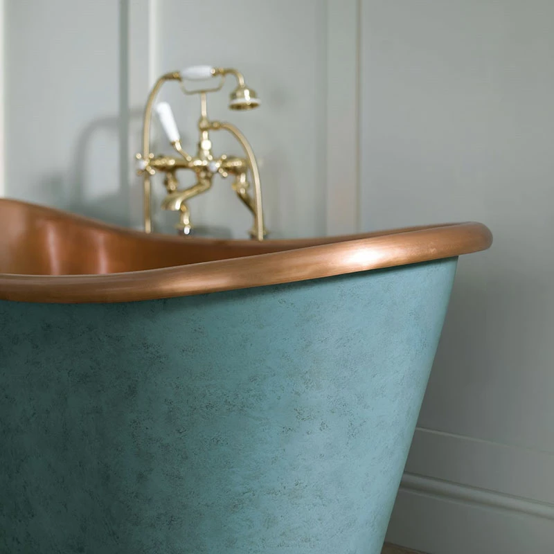 BC Designs Copper Boat Bath | Old Fashioned Bathrooms 4 BC Designs Copper Boat Bath | Old Fashioned Bathrooms - Image 4